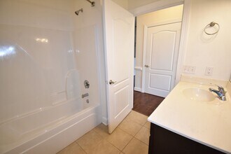 1908 Harcourt Cir in Fayetteville, NC - Building Photo - Building Photo