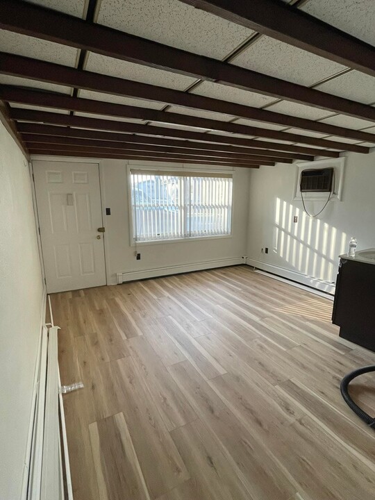 1157 Main St, Unit Apt B in Hellertown, PA - Foto de edificio