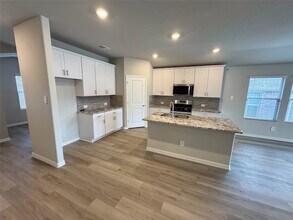 2110 Dunbar Dr in Sherman, TX - Foto de edificio - Building Photo