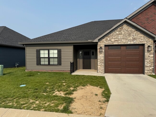 property at 3852 High Pointe Dr