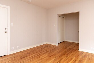 2423 N Kedzie in Chicago, IL - Building Photo - Building Photo