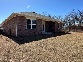 17019 Oak Ridge Cir in Oklahoma City, OK - Building Photo - Building Photo