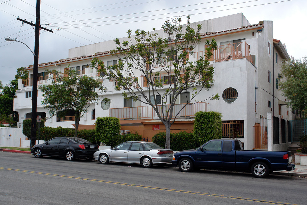 216 E Imperial Ave in El Segundo, CA - Building Photo