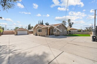 20644 Roscoe Blvd in Los Angeles, CA - Building Photo - Building Photo