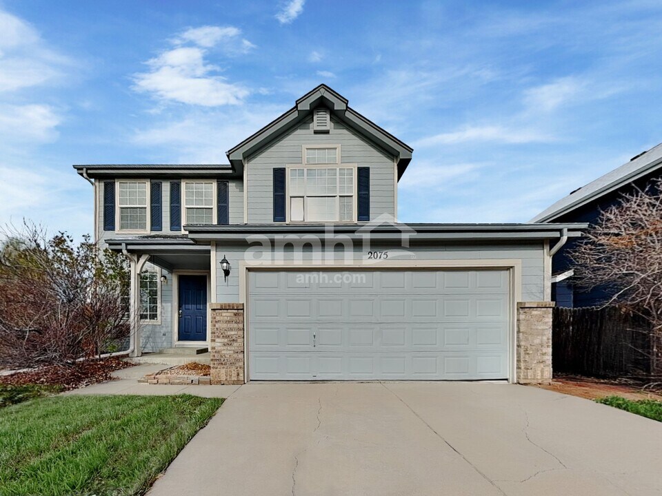 2075 E 97th Dr in Thornton, CO - Building Photo