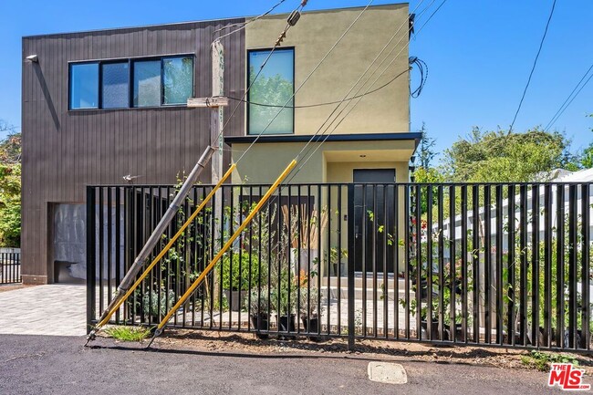 property at 2202 Washington Ave