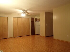 2220 Valleyhigh Dr NW in Rochester, MN - Building Photo - Building Photo