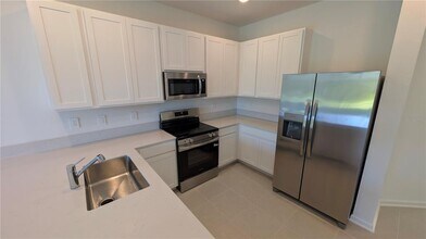 3094 Chantilly Dr in Davenport, FL - Building Photo - Building Photo