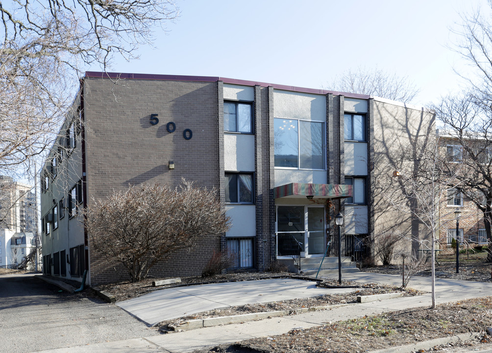 500 Ridgewood Ave in Minneapolis, MN - Building Photo