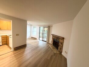 17413 119th Ln SE in Renton, WA - Foto de edificio - Building Photo