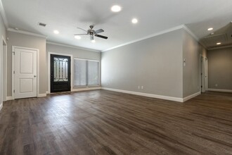 2840 Forest Park Blvd in Fort Worth, TX - Building Photo - Building Photo