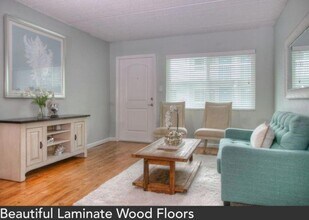 1846 Shore Dr S, Unit 120 in South Pasadena, FL - Building Photo - Building Photo