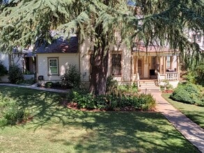 631 Canal St, Unit Apt 4 in Placerville, CA - Building Photo - Building Photo