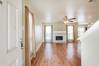 13723 Rural Oak St in Houston, TX - Building Photo - Building Photo