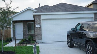 5947 Hartside Farm Trl in Humble, TX - Building Photo