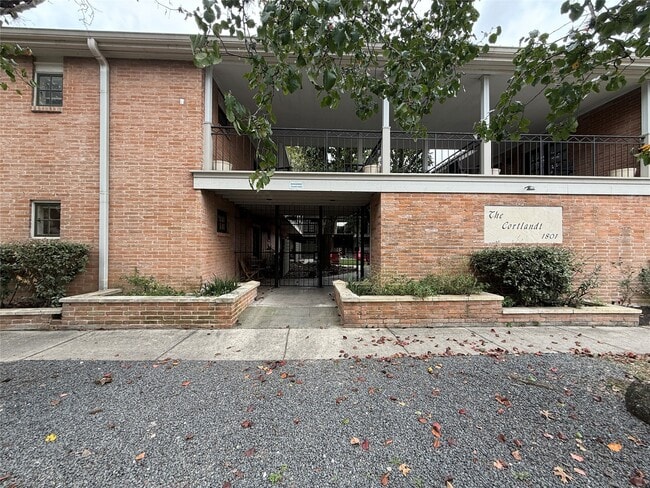 property at 1801 Cortlandt St