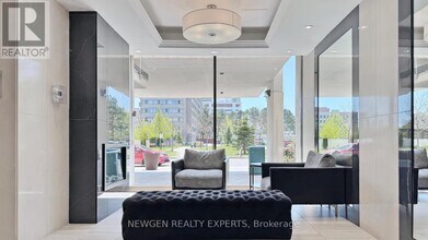 735 Don Mills Rd. in Toronto, ON - Building Photo - Building Photo