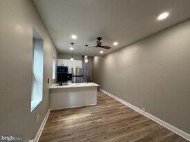 2647 N 8th St in Philadelphia, PA - Building Photo