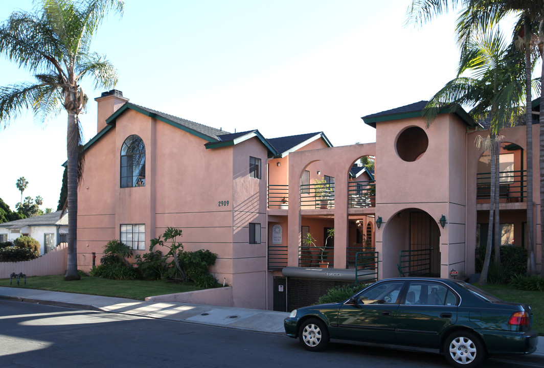 Shelter Point in San Diego, CA - Building Photo