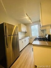 69 Harney Rd in Scarsdale, NY - Building Photo - Building Photo