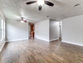5600 Glenshee Dr in Fort Worth, TX - Building Photo - Building Photo