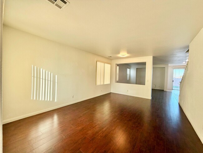 2952 Jacaranda Dr in Las Vegas, NV - Building Photo - Building Photo