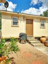 4615 Tamaron Rnch, Unit Efficiency Studio in San Antonio, TX - Building Photo