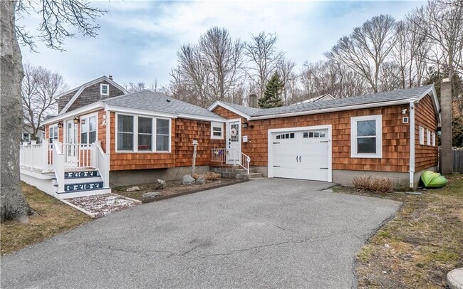 property at 2156 Main Rd