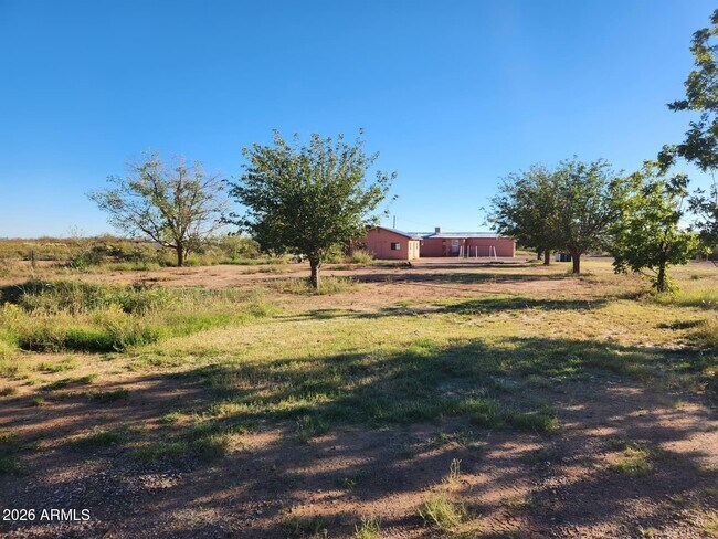 4901 W Churella Trail in Mc Neal, AZ - Building Photo - Building Photo