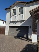 1535 SW 145th Ave in Pembroke Pines, FL - Building Photo - Building Photo