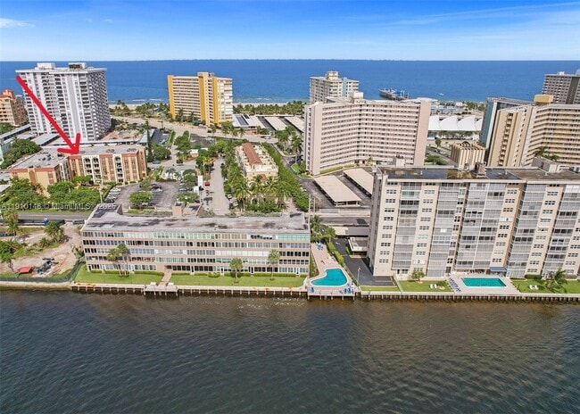 400 N Riverside Dr in Pompano Beach, FL - Building Photo - Building Photo