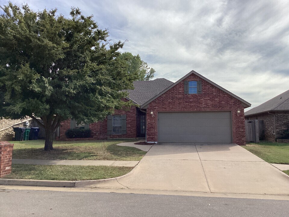17533 Zinc Dr in Edmond, OK - Building Photo