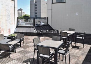 12 Stoneholm St, Unit 308 in Boston, MA - Building Photo - Building Photo