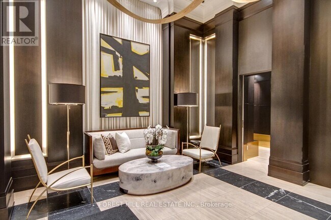 200 Cumberland St in Toronto, ON - Building Photo - Building Photo