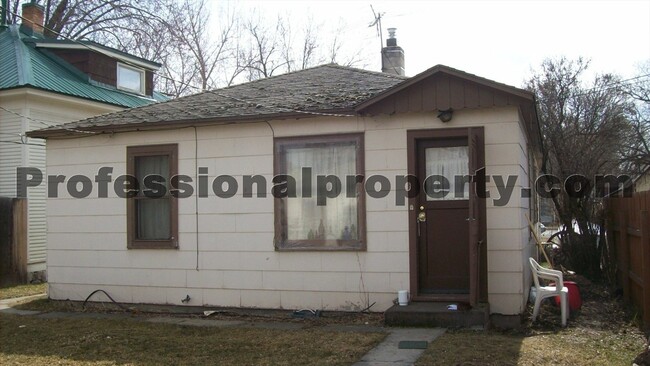 property at 1308-1310-1310 S 5th St W