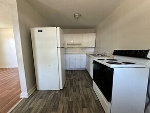 902 Richland St in High Point, NC - Building Photo - Building Photo