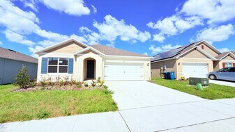 914 Princess Sabal Pt in Haines City, FL - Building Photo
