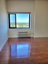 1 Carriage City Plz in Rahway, NJ - Building Photo - Building Photo