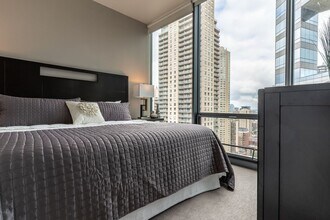 539 N State St, Unit 3402 in Chicago, IL - Building Photo - Building Photo