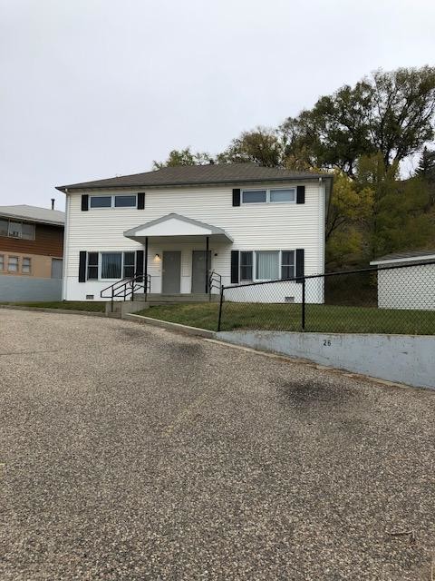 1318 3rd St NE in Minot, ND - Building Photo