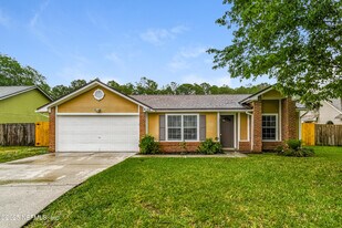 8155 Teaticket Dr in Jacksonville, FL - Building Photo