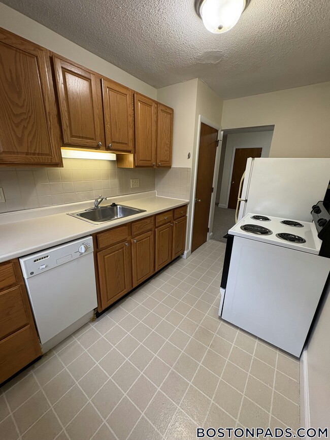 property at 11 Brattle Dr