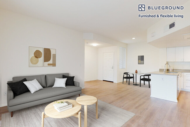 24950 Via Florecer in Mission Viejo, CA - Building Photo - Building Photo