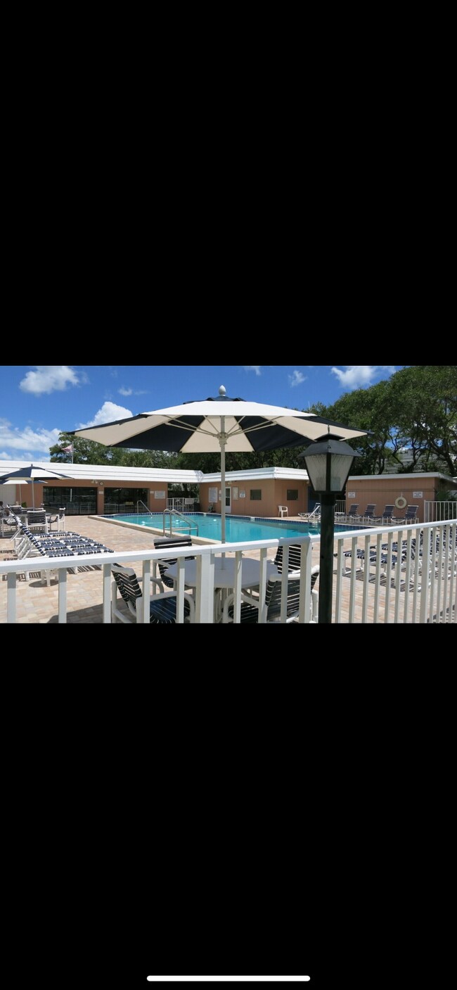 4150 S Atlantic Ave in New Smyrna Beach, FL - Building Photo - Building Photo