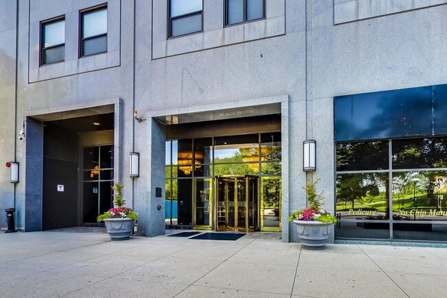 910 S Michigan Ave in Chicago, IL - Building Photo - Building Photo