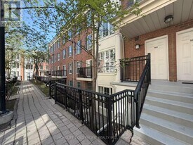 5 Everson Dr in Toronto, ON - Building Photo