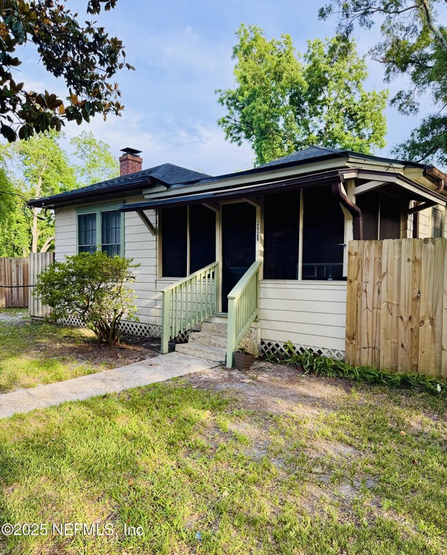 property at 3520 Kingston St