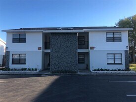 5946 Pennsylvania Ave in New Port Richey, FL - Building Photo