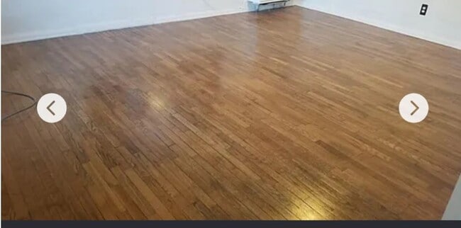 1352 S Dunsmuir Ave in Los Angeles, CA - Building Photo - Building Photo