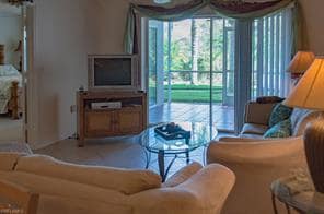 28861 Bermuda Lago Ct-Unit -101 in Bonita Springs, FL - Foto de edificio - Building Photo